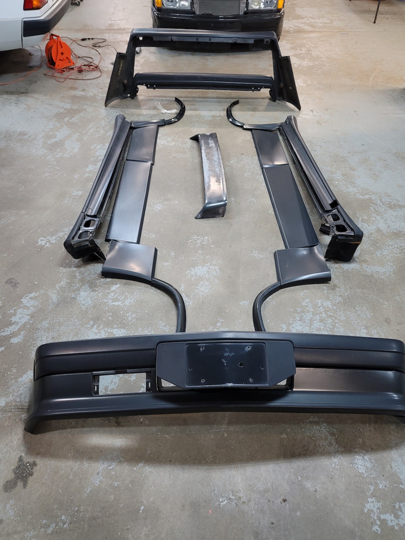 Mercedes-Benz W201 190E Cosworth 2.3-16 Complete Body Kit - Image 2