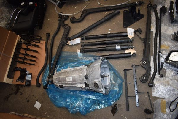 Mercedes-Benz G-Class W463 Parts Package — G350 CDI — Body, Engine, Interior, Wiring, Axles — As New (100 km) - Image 3