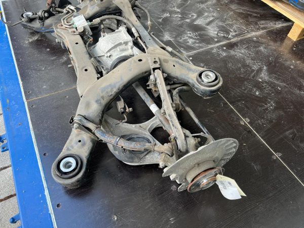 Mercedes W166 GLE Coupe Rear Axle - Image 2