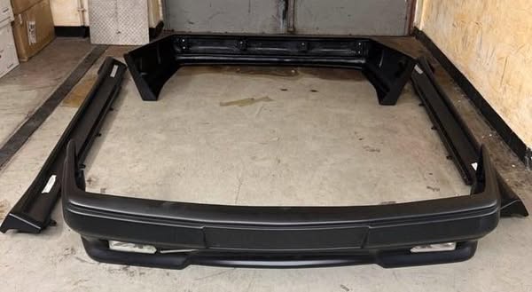 Genuine AMG W124 Gen 1 Body Kit - Image 3
