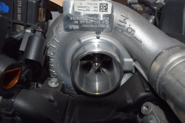 Mercedes W166 GLE / W463 G-Class Engine – New – OEM - Image 4