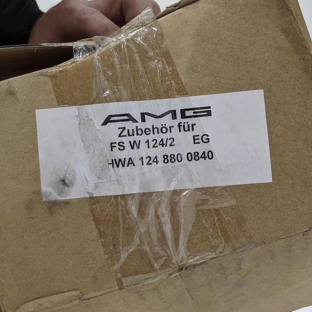 Genuine OEM AMG Body Kit for Mercedes-Benz W124 - Image 2