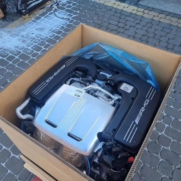 Mercedes-AMG M177 4.0L V8 BiTurbo Engine - Image 2