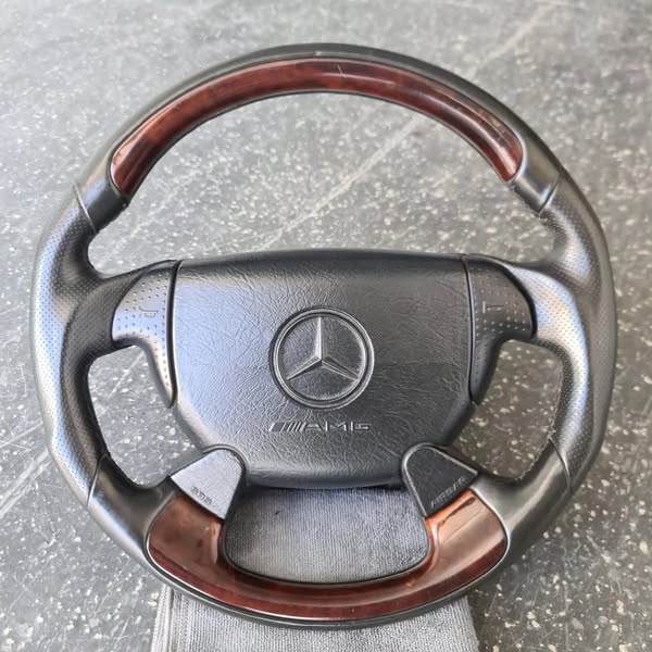 Original AMG Steering Wheel - Image 2
