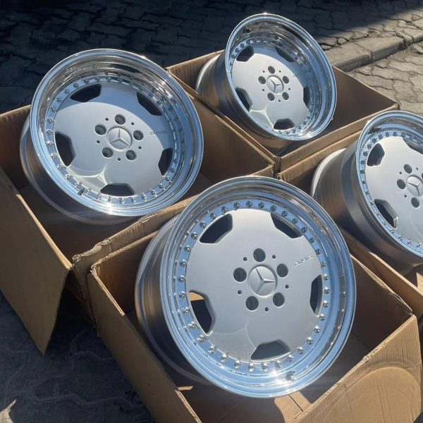 AMG 4-Piece Staggered Wheels by OZ - Image 5