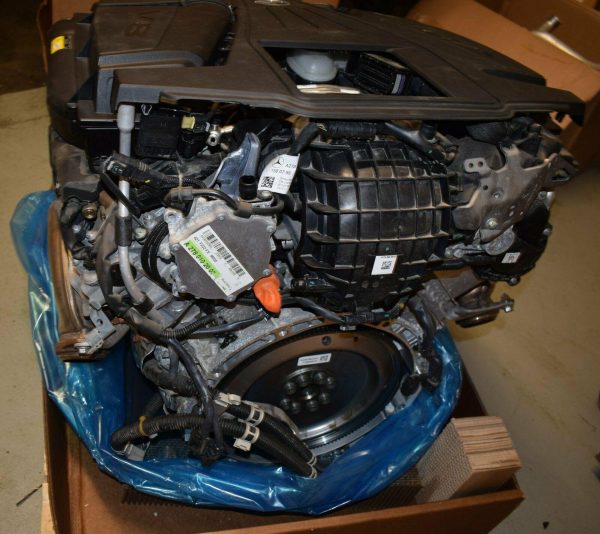 Mercedes W222 S-Class / Maybach 500 4MATIC Engine - Image 2