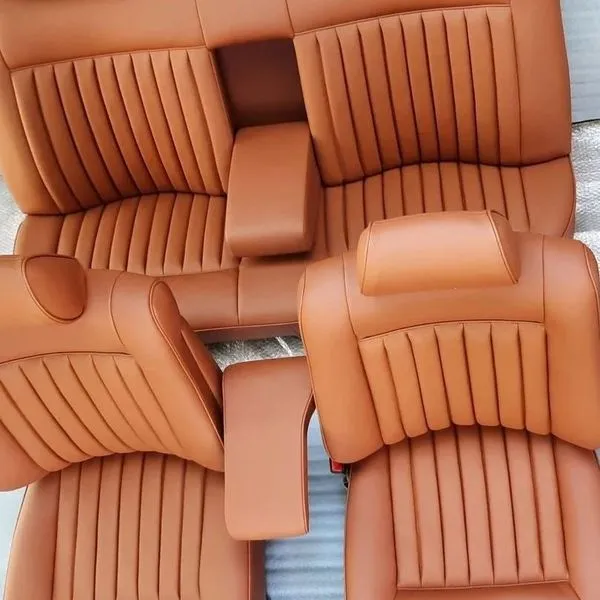 Mercedes BENZ W126 Seats - Image 2