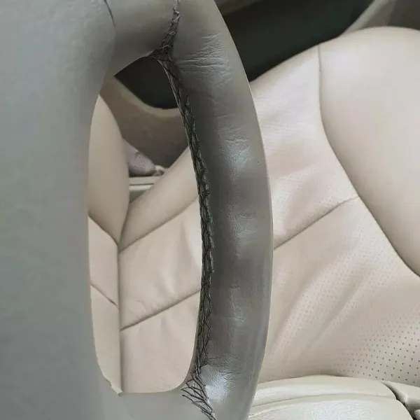 Mercedes Benz Leather Steering Wheel - Image 4
