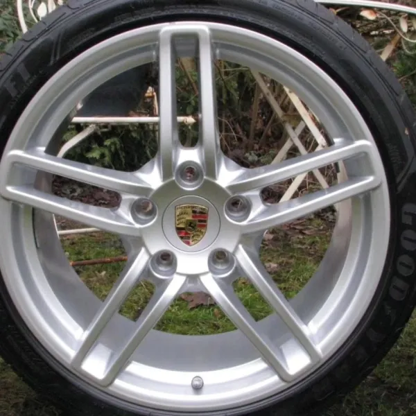 PORSCHE 991 GENUINE WHEELS - Image 4