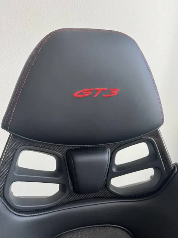 Porsche 911 Lightweight Seats - Image 3