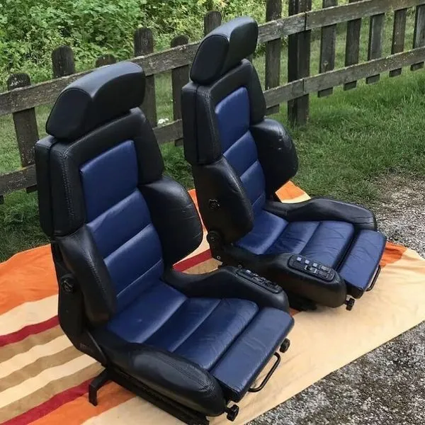 C81 original leather Recaro seats - Image 3