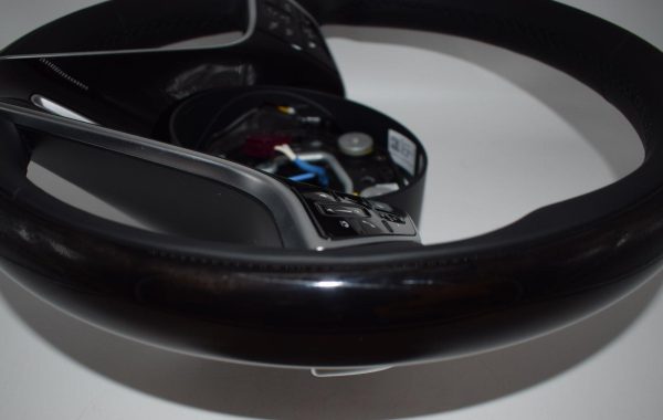 Mercedes Maybach Wooden Steering Wheel - Image 4