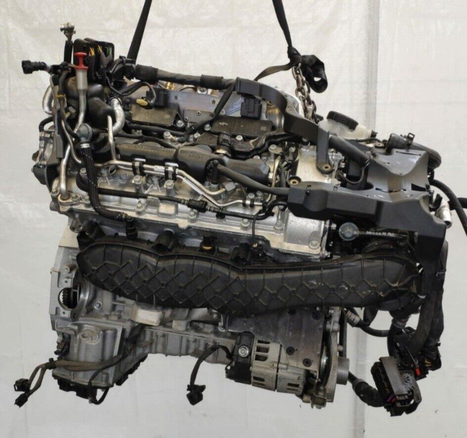 Mercedes-AMG GLC 63 Engine 177.980 — 4.0L Bi-Turbo V8 - Image 3