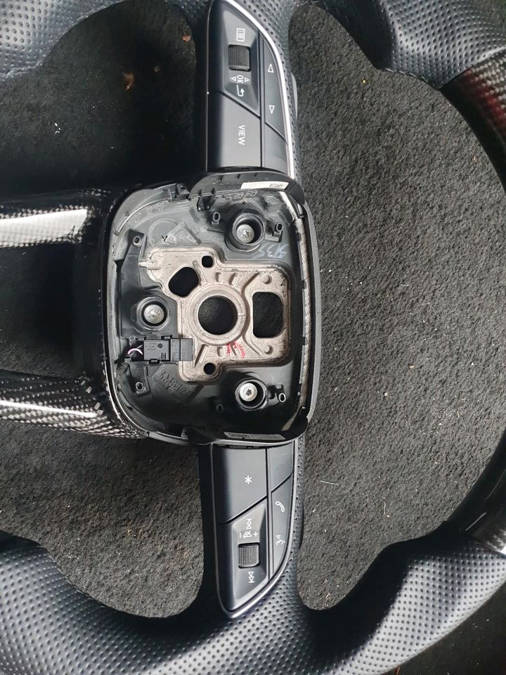 Audi Performance Carbon Fiber Steering Wheel – Multi-Platform - Image 3