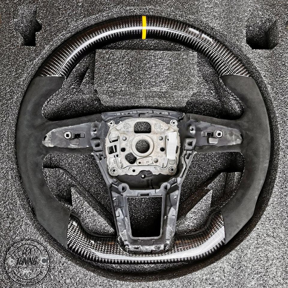 Audi A6/S6/RS6 & A7/S7 (C8/4K) LED Display Carbon Steering Wheel - Image 3