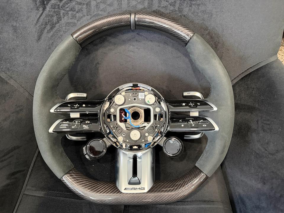 Audi R8 (4S) Full Carbon Performance Steering Wheel – COMPLETE ASSEMBLY - Image 7