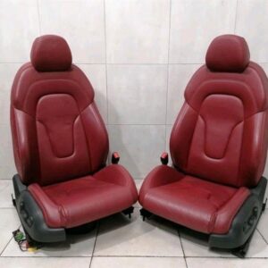 Audi R8 (Type 42) V10 5.2 Spyder Interior Seats