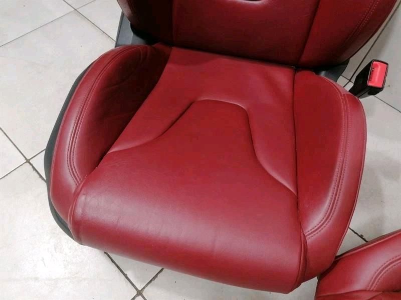 Audi R8 (Type 42) V10 5.2 Spyder Interior Seats - Image 8