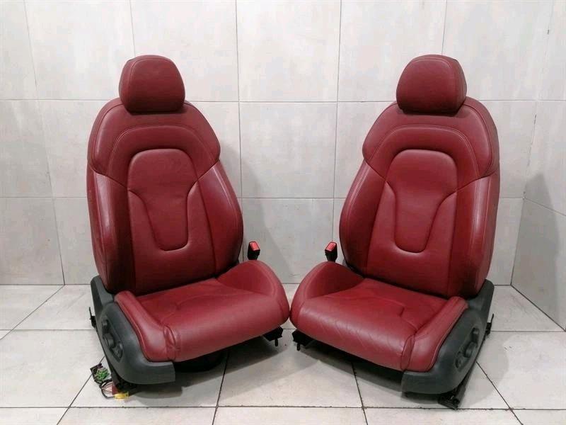 Audi R8 (Type 42) V10 5.2 Spyder Interior Seats