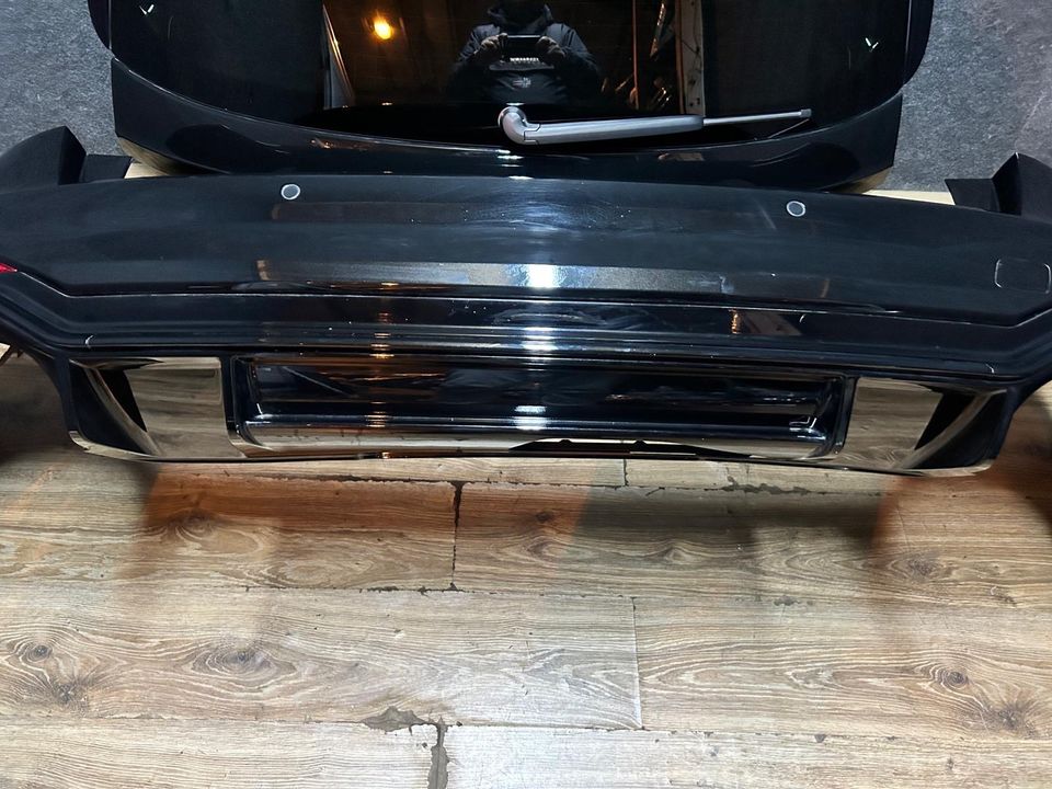 Audi RS4 (B9 2021+) Rear End Kit – Tailgate, Taillights & Rear Bumper - Image 8