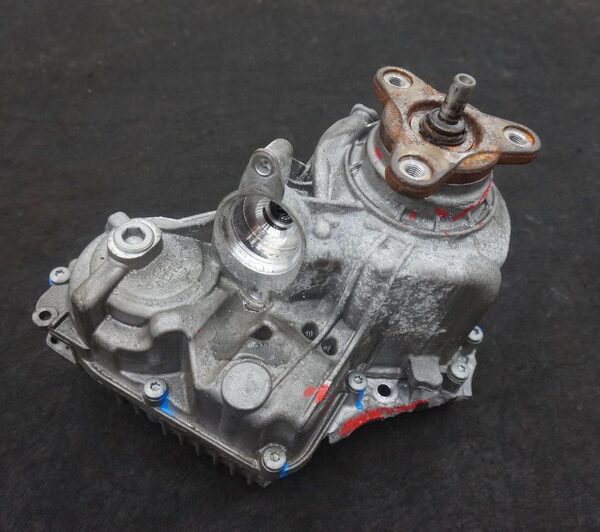 Automatic Transmission Transfer Case 27107889034 BMW M550I xDrive 20 **FOR PARTS