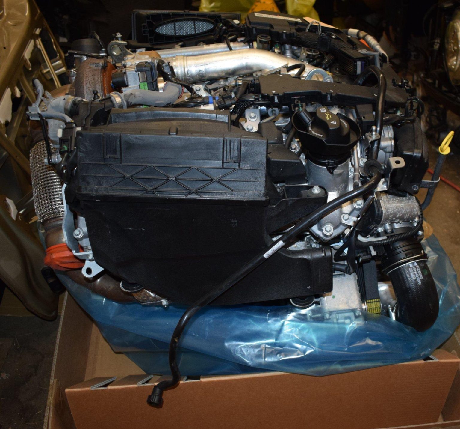 Mercedes S-Class 350d Engine - Image 4