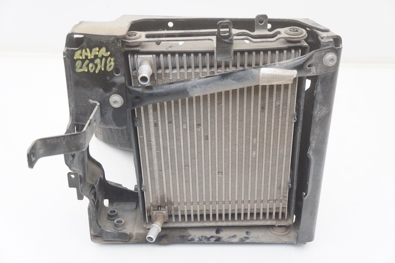 External Engine Oil Cooler Radiator Assembly OEM 17217887304 Bmw X5 XM G09 23-25