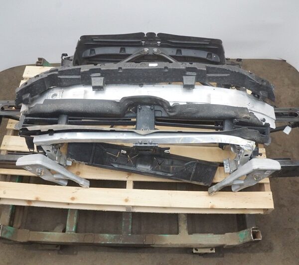 Front Radiator Core Support Bumper Bar OEM 51117447070 Bmw X7 G07 2019-22 *Note*