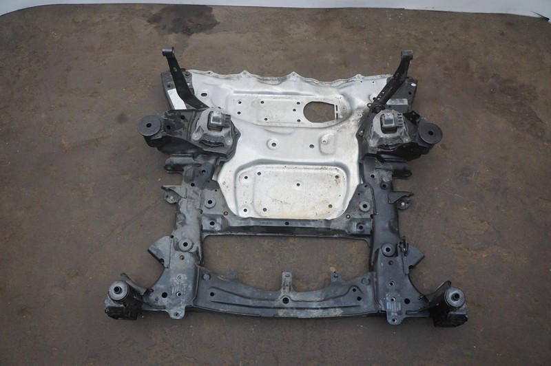 Front Subframe Cradle Crossmember Undercarriage 31106884852 Bmw X7 G07 2019-2026