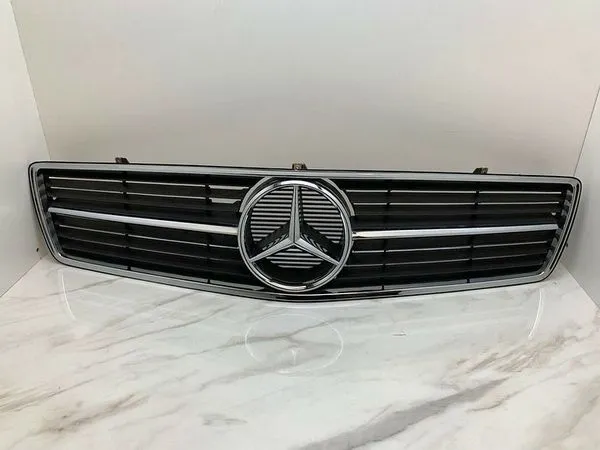 C126 SEC 560 grille - Image 2