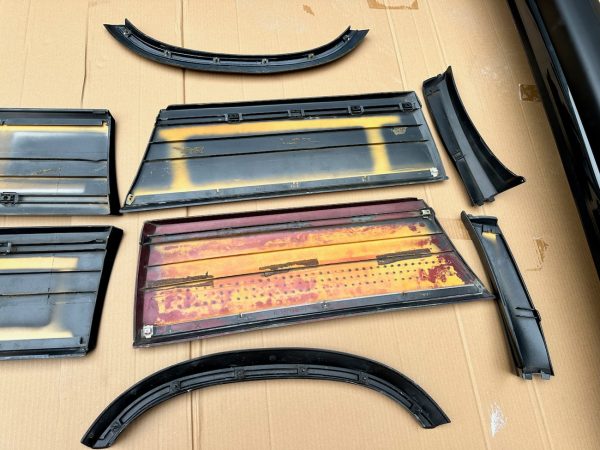 Mercedes-Benz W201 2.3-16v Cosworth Body Kit - Image 3