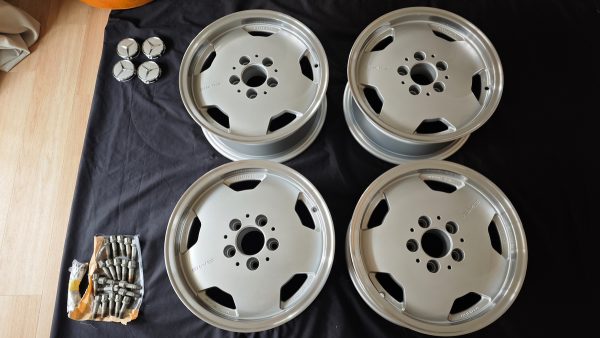 Authentic 15″ AMG Aero I Monoblock Wheels - Image 2