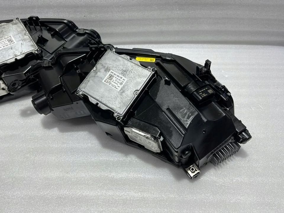 Genuine Audi A5 S5 Matrix LED Headlight 8W6941035E / 8W6941036 (Left / Right) - Image 8
